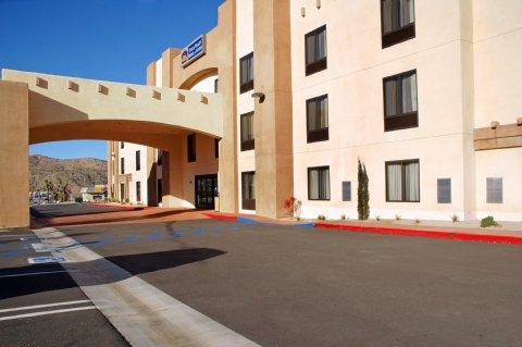 Surestay By Western Joshua Tree Hotel